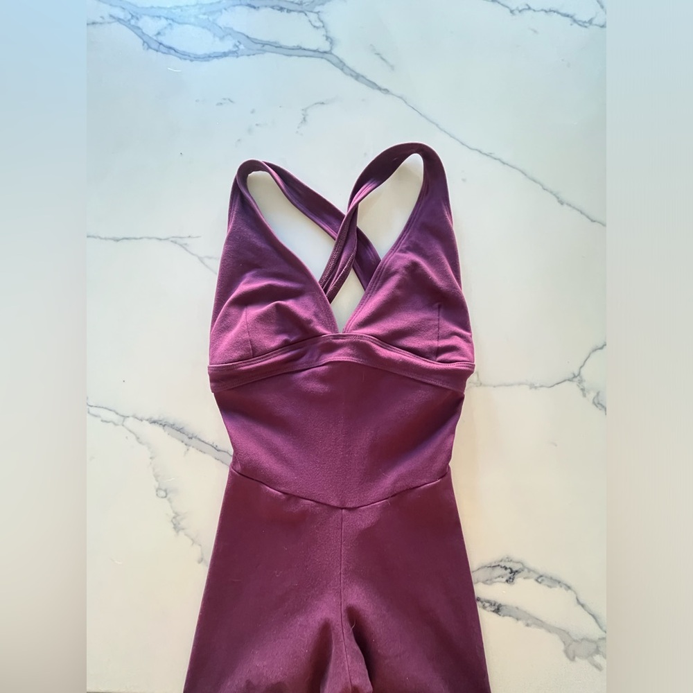 Beautiful wine color bodysuit 7/8.